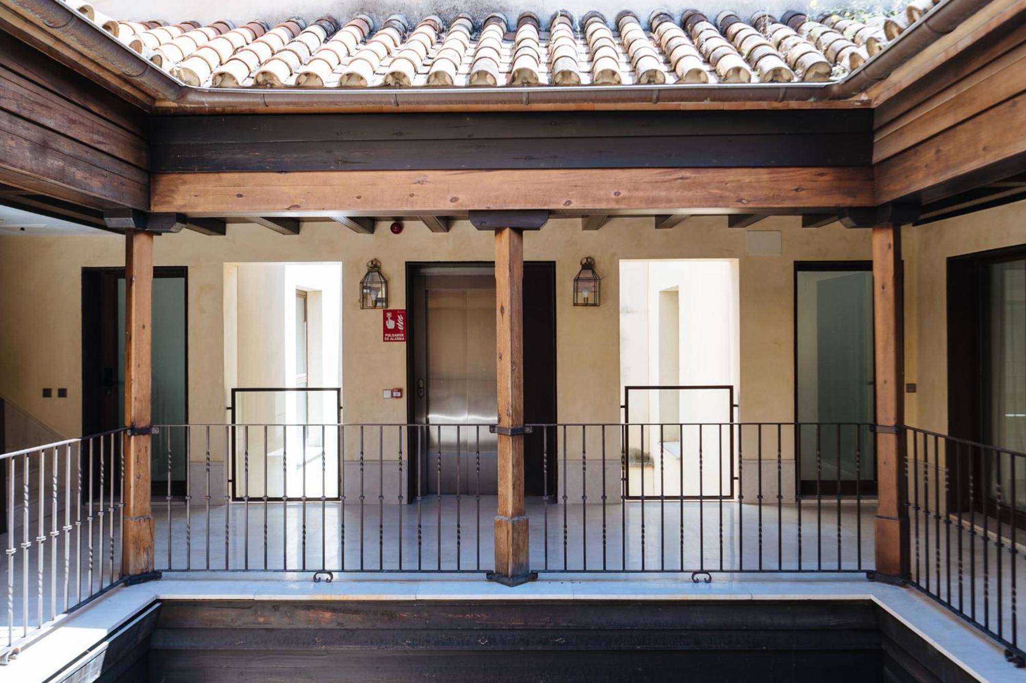 Apartamentos La Vistosona Севилья Экстерьер фото