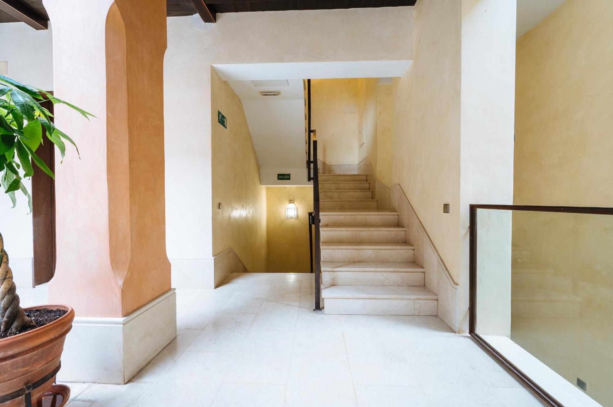 Apartamentos La Vistosona Севилья Экстерьер фото