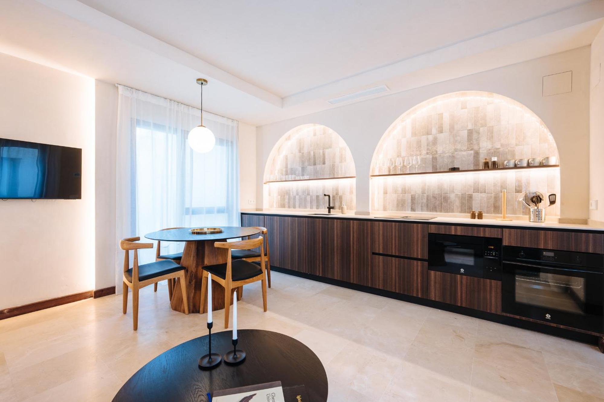 Apartamentos La Vistosona Севилья Экстерьер фото