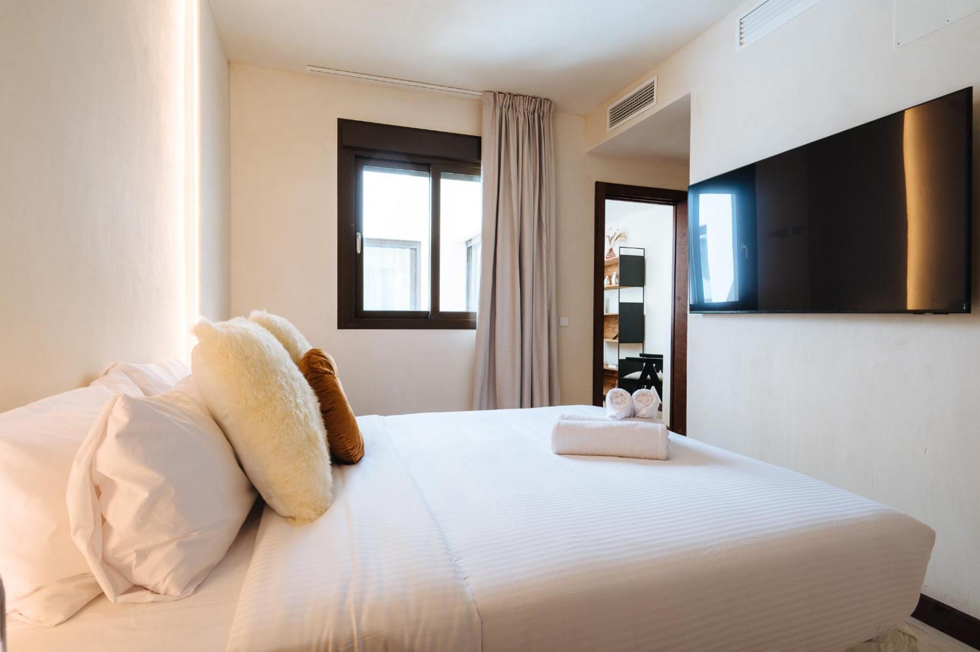 Apartamentos La Vistosona Севилья Экстерьер фото